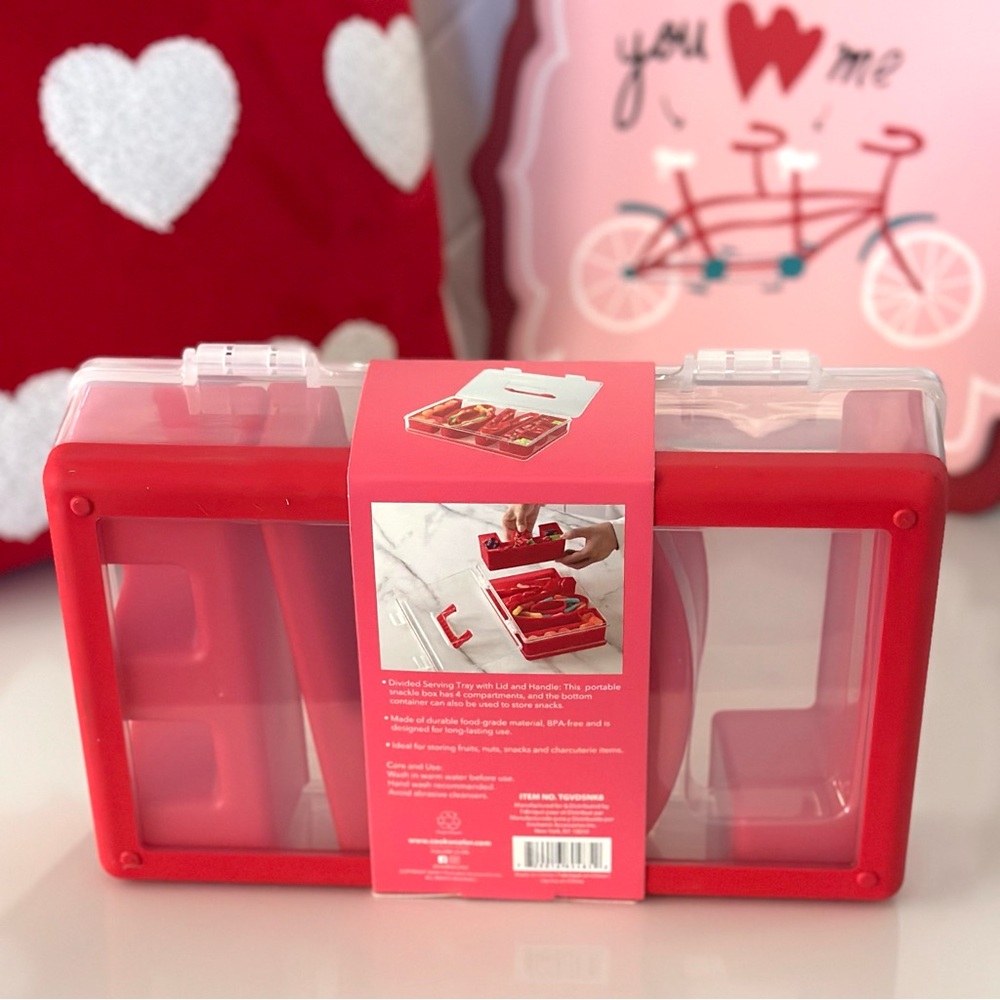 NWT CWC Valentine LOVE Snackle Box - Picture 4 of 9
